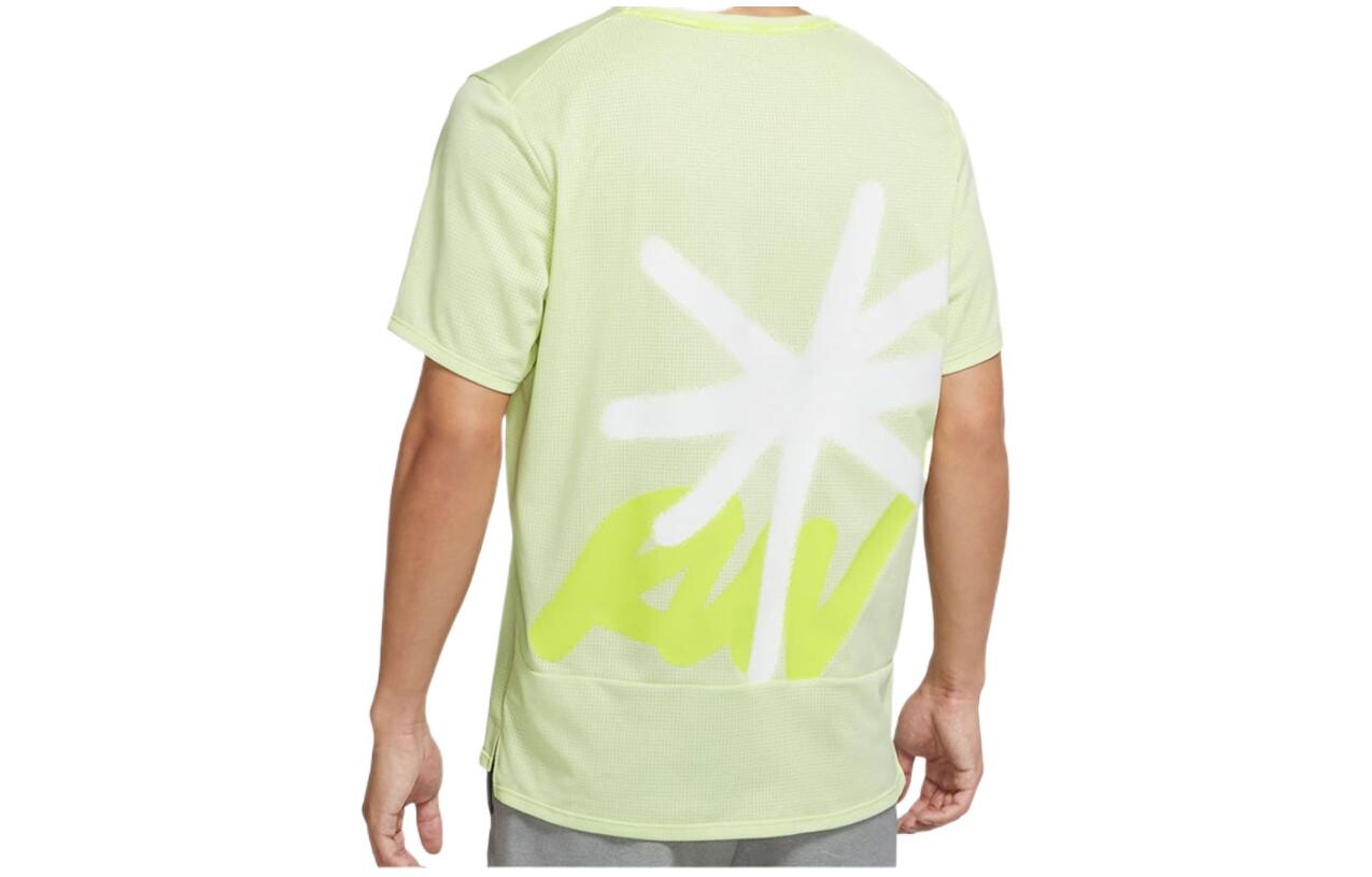 

Футболка Dri-Fit мужская светло-зеленая Nike, светло-зеленый