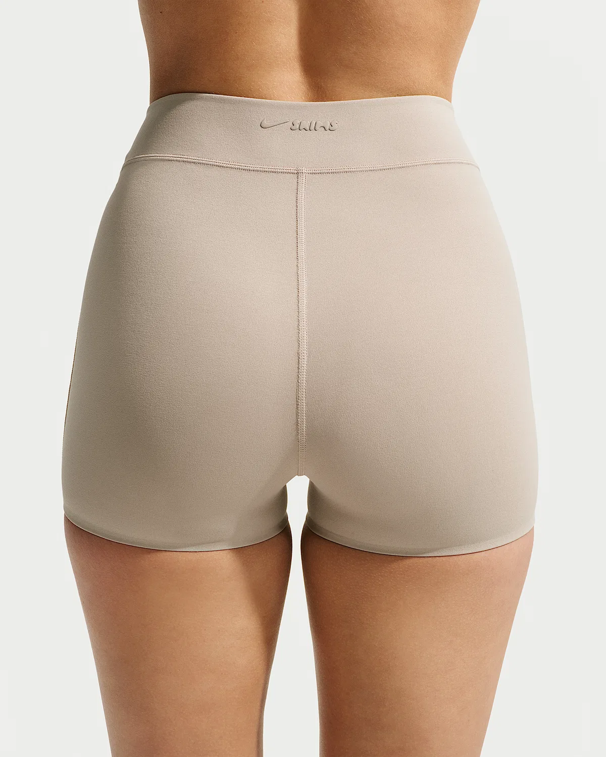 Женские шорты NikeSKIMS Studio Stretch 2", NSKM Linen/NSKM Linen — фото 3