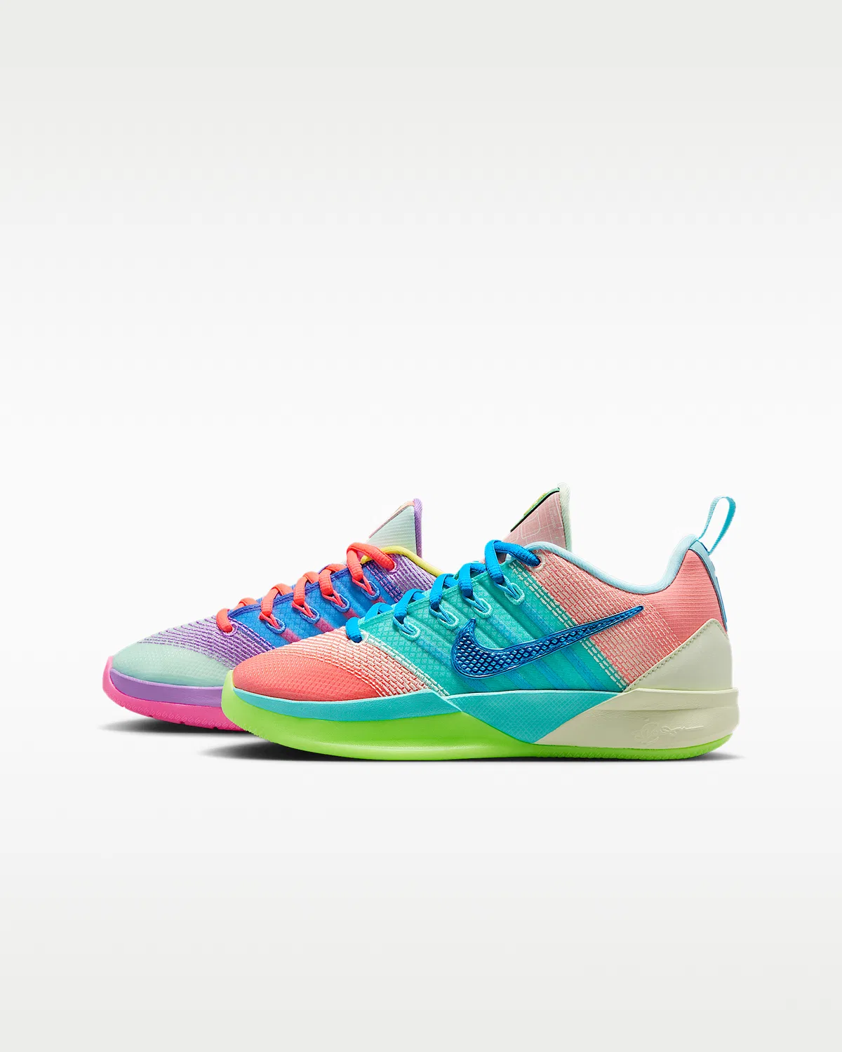 Детские баскетбольные кроссовки Sabrina 3 SE "What The???", Igloo/Blue Crystal/Light Atomic Pink/Hot Lava
