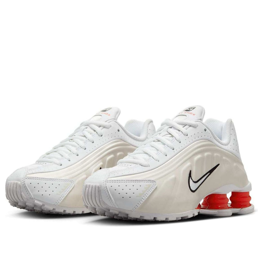 Кроссовки (GS) Nike Shox R4 'White Phantom Picante Red', белый — фото 3