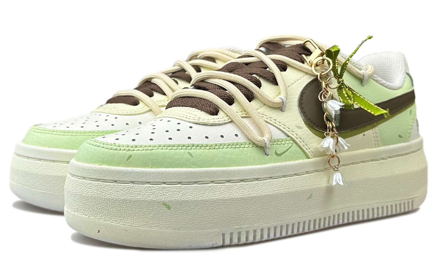 Женские кроссовки для скейтбординга Nike Court Vision 1, Light Green