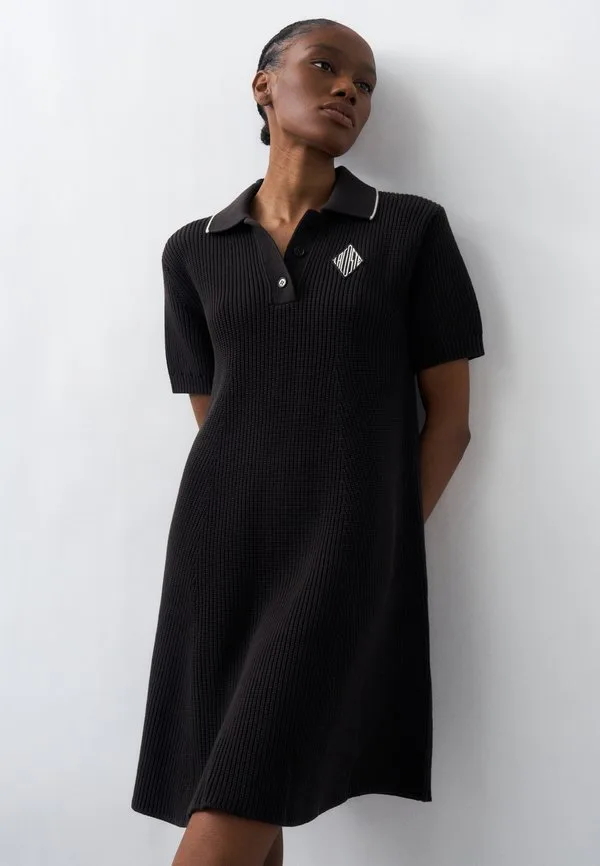 Платье-свитер Lacoste Buffle, трикотажное, однотонное