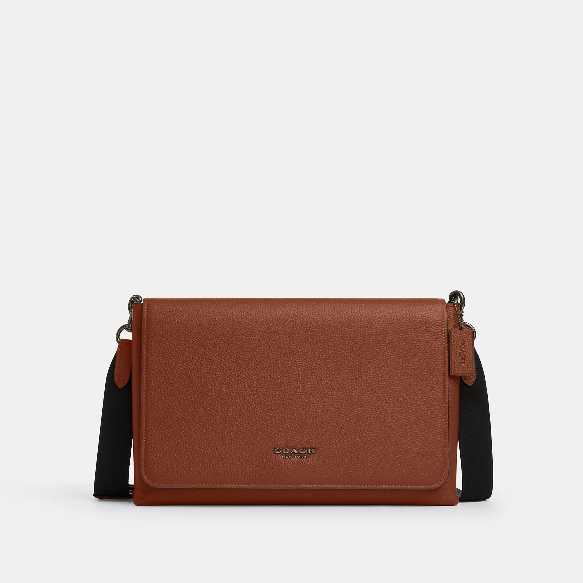 

Сумка-мессенджер Caleb от Coach Outlet, цвет gunmetal/saddle