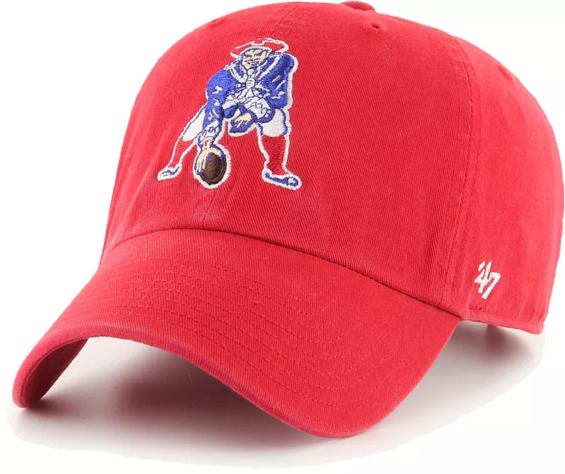 

Мужская красная регулируемая кепка New England Patriots Legacy Clean Up '47