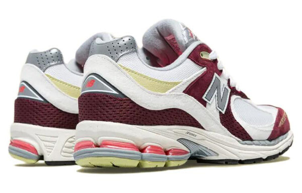 Кроссовки 2002r x там наверху New Balance, бордовый — фото 4