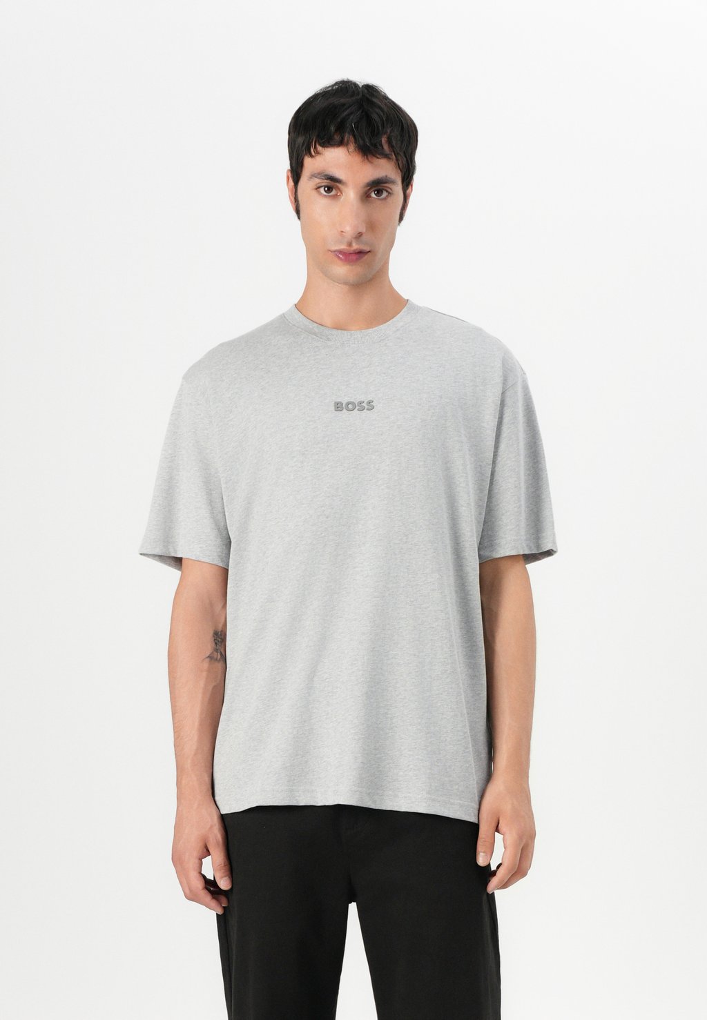 

Базовая футболка TEE BOSS, серебряный