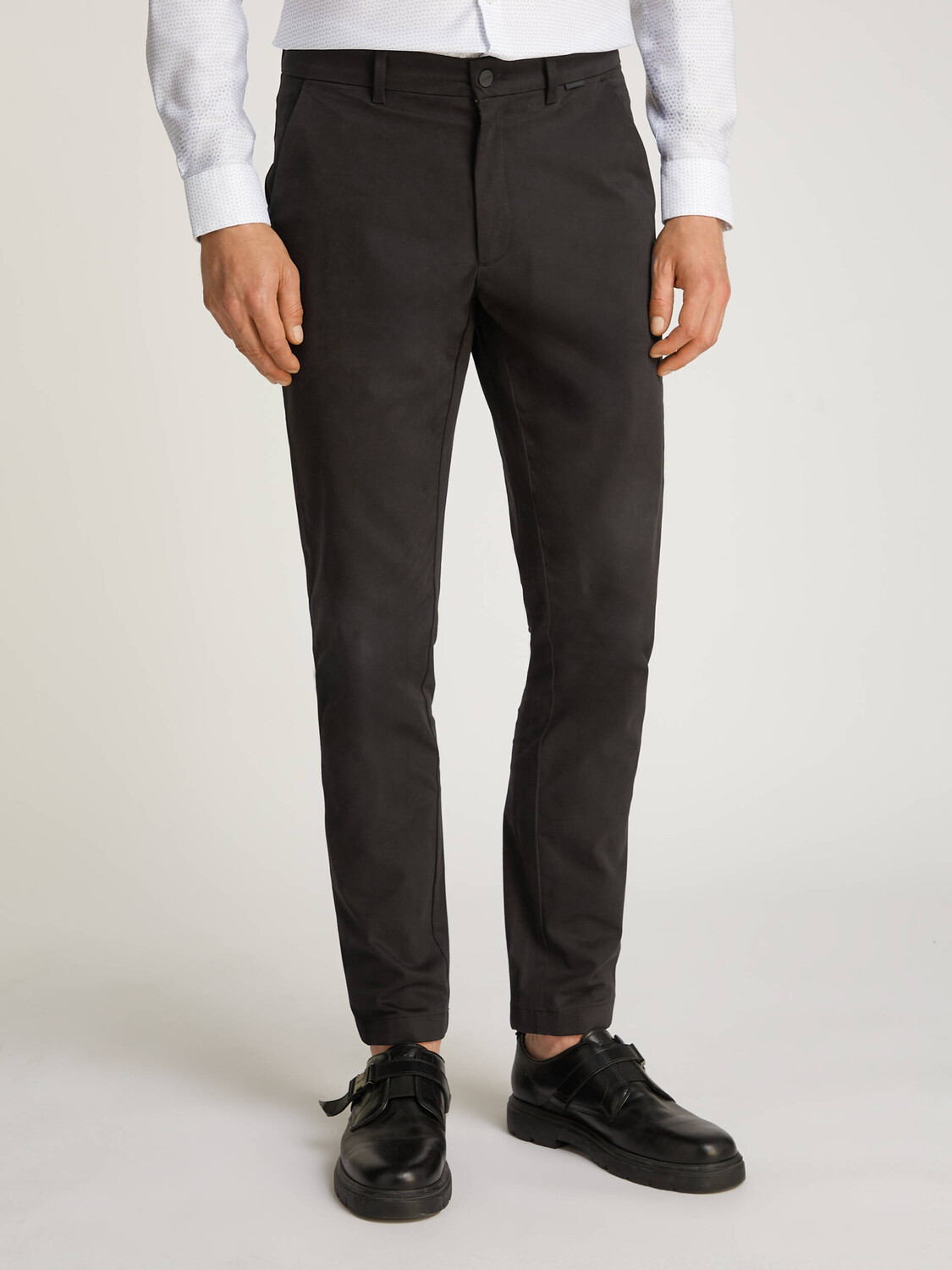 

Брюки Calvin Klein Regular Fit, черный