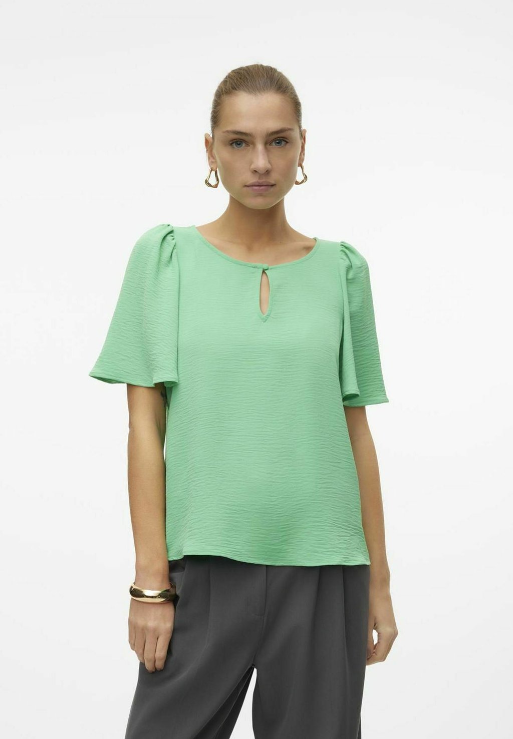 

Блуза Vero Moda, светло-зеленый