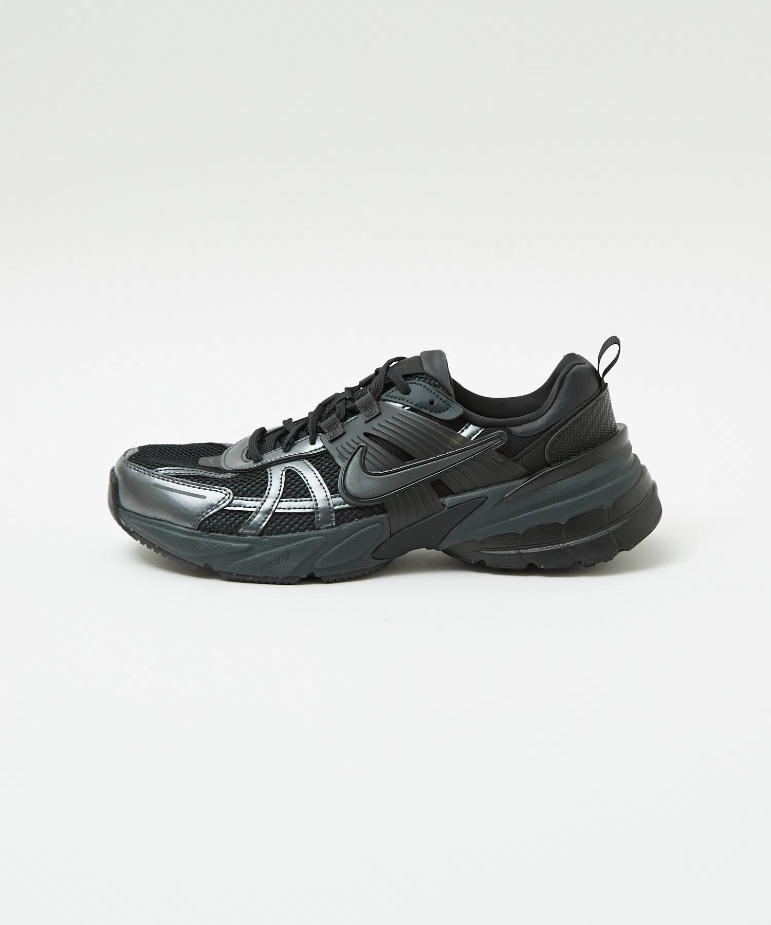 Унисекс кроссовки Nike V2K Run для бега чёрные — фото 3