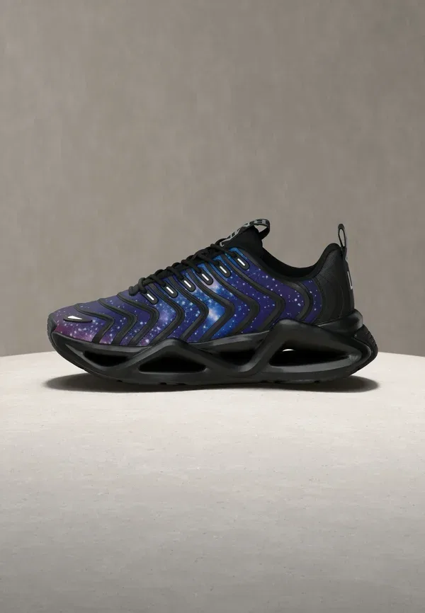 Кроссовки Infinity galaxy trainers Ea7 Emporio Armani, тройной черный/черный — фото 2