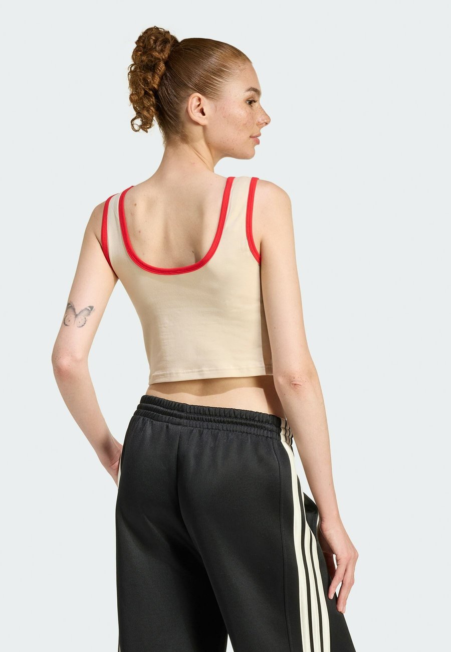 Топ Adidas Sportswear SPORTSWEAR STADIUM TANK, Crystal Linen Pure Ruby Off White/Beige — фото 2