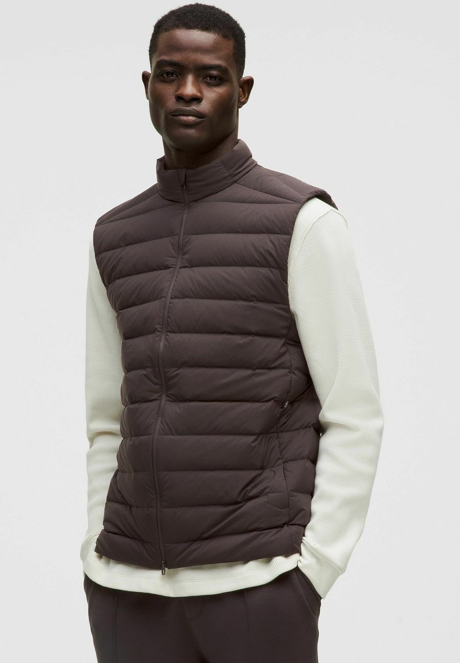 

Куртка lululemon NAVIGATION DOWN VEST, Sequoia/Brown