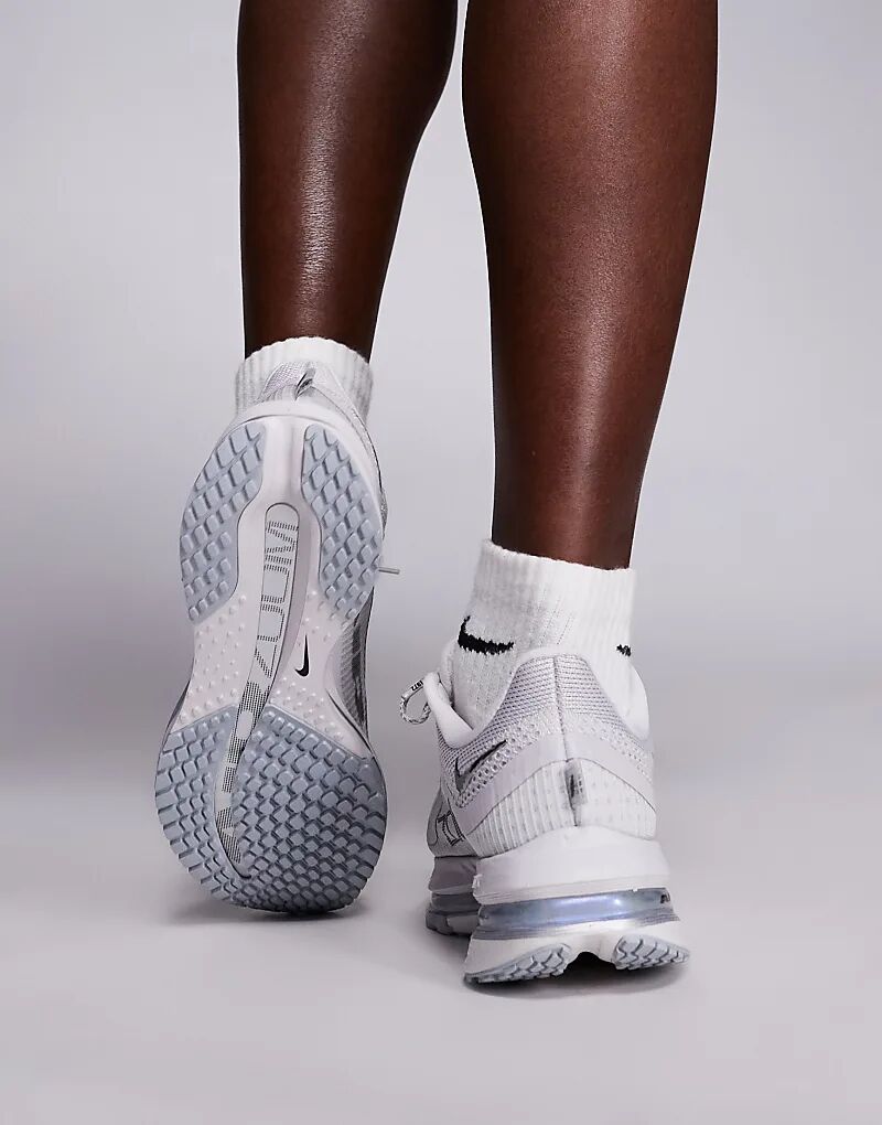Кроссовки Nike Running Pegasus Premium светло-серого и серебристого цветов — фото 4