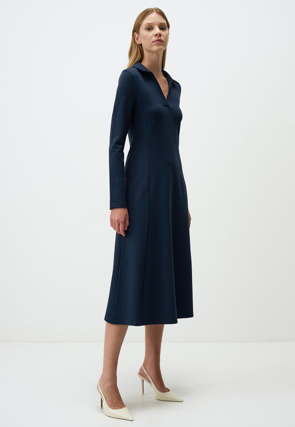 

Платье из джерси COLLAR LONG SLEEVE MIDI Jimmy Key, темно-синий