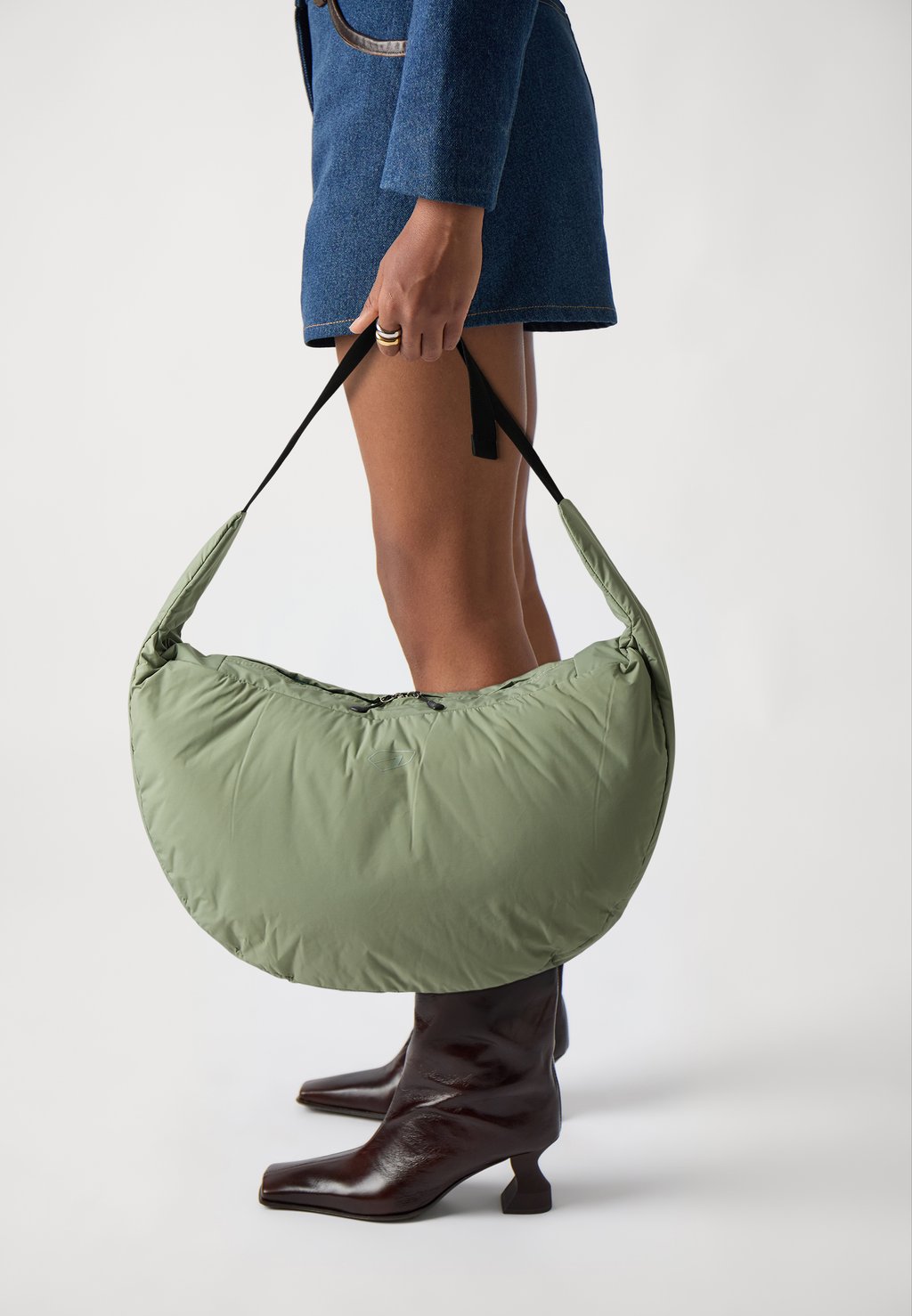 

Сумка-тоут SLING BAG UNISEX ARKK Copenhagen, светло-зеленый