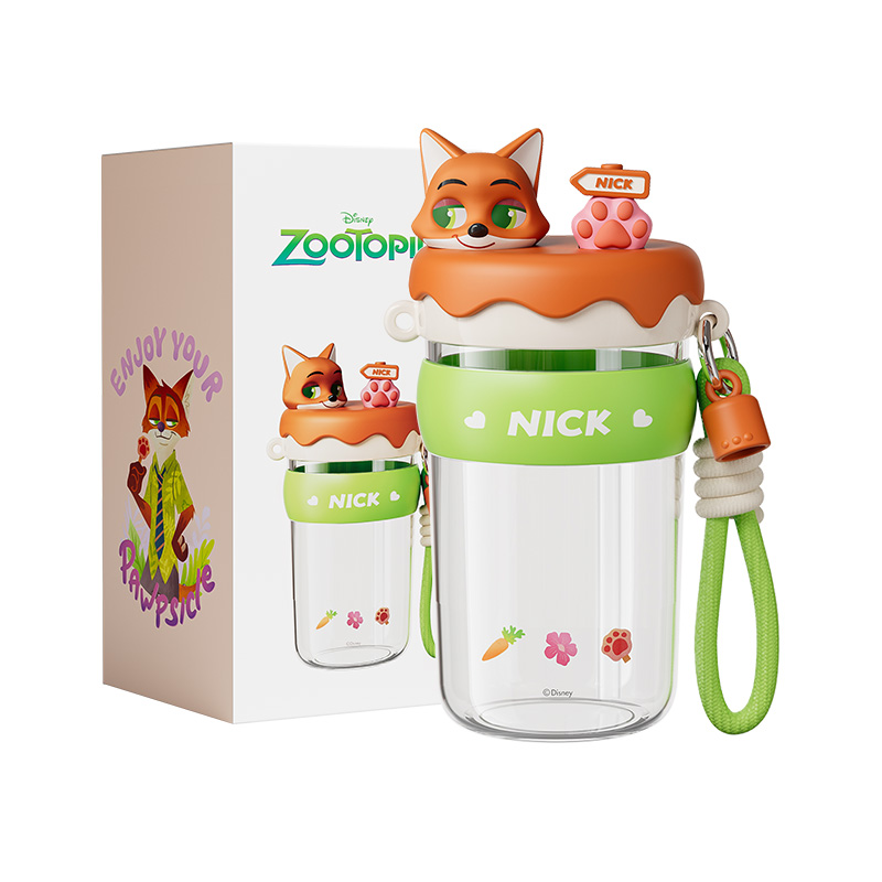 

Детская кружка с персонажами Titan пластиковая 600 мл/520 мл Disney, Nick