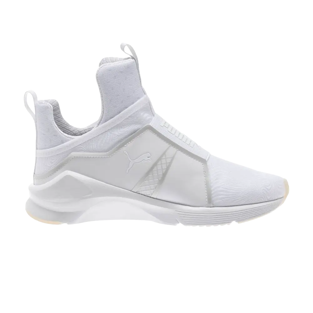 

Кроссовки Wmns Fierce Bright Puma, белый