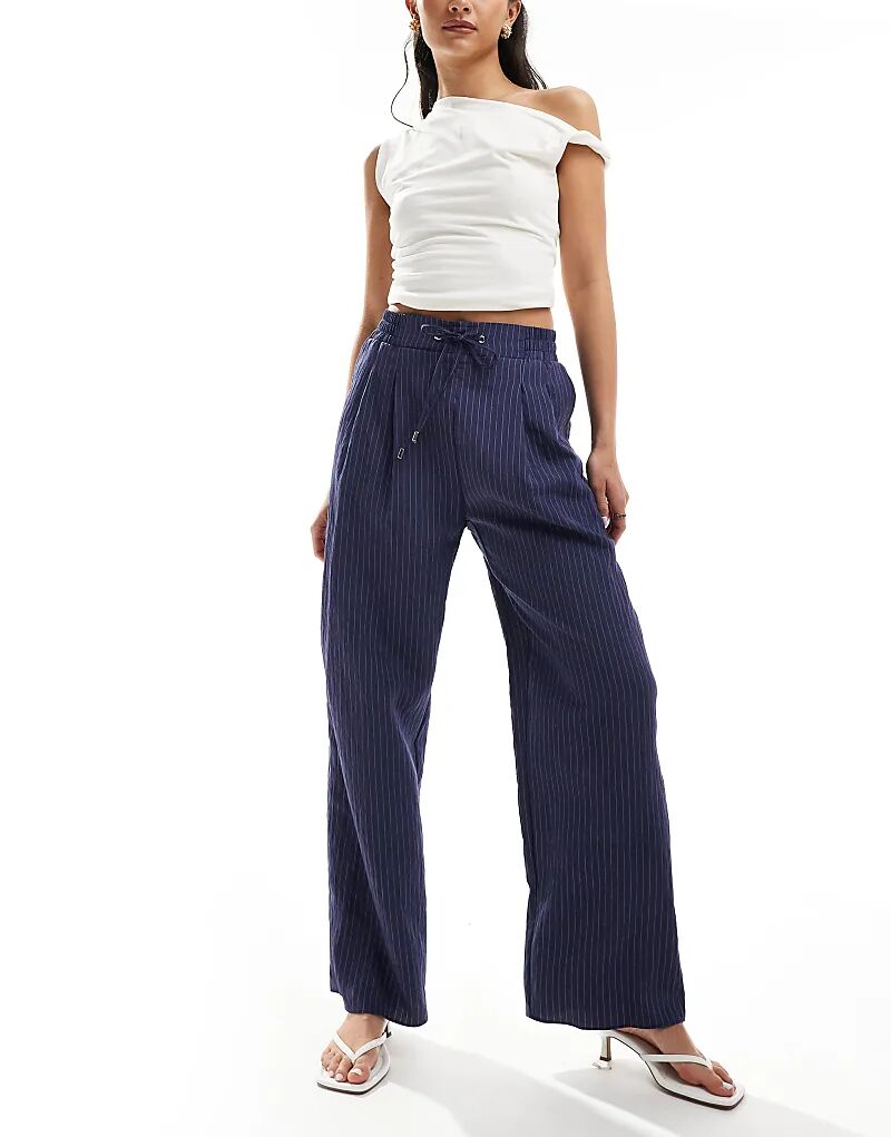 

Широкие брюки из поплина в темно-синюю полоску River Island