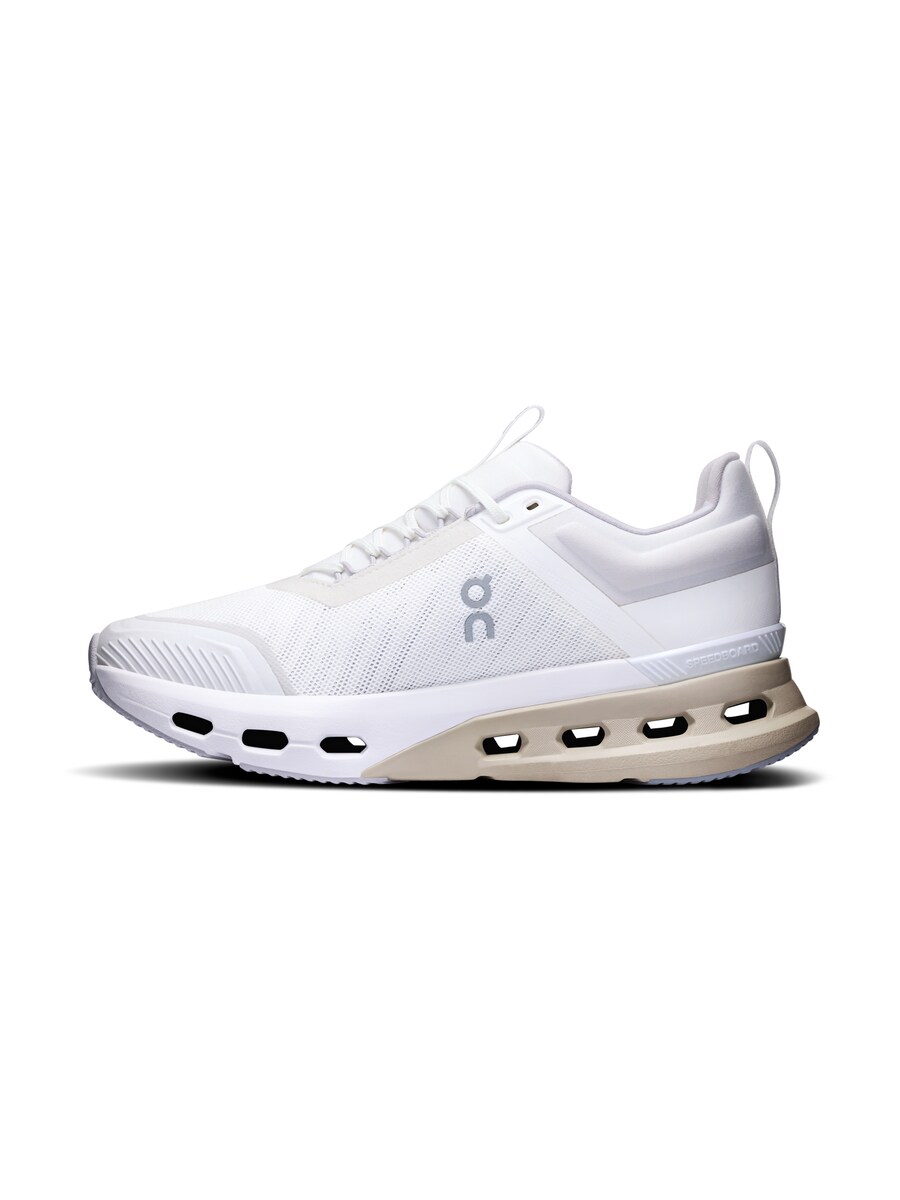 Беговые кроссовки On Cloudnova X, White