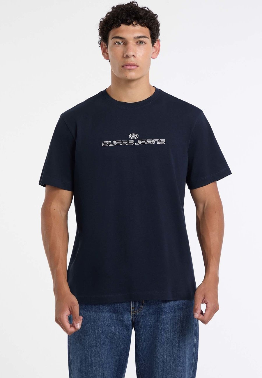 

Футболка Guess Jeans LOGOSTICKEREI, Dunkelblau/Dark Blue, Синий, Футболка Guess Jeans LOGOSTICKEREI, Dunkelblau/Dark Blue