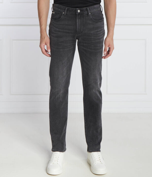 

Джинсы Emporio Armani J06 Slim Fit, черный