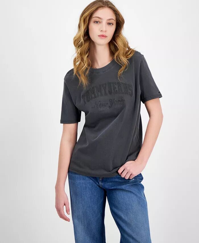 

Женская свободная футболка с логотипом Varsity Tommy Jeans, черный