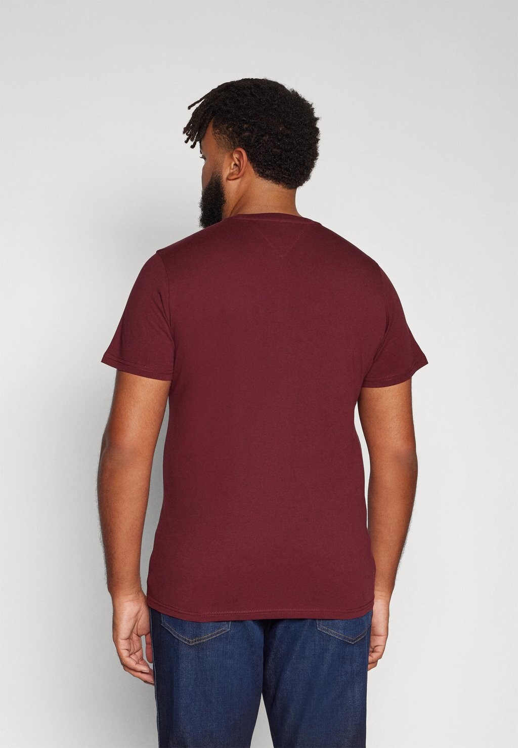 

Базовая футболка SLIM ESSENTIAL FLAG TEE Tommy Hilfiger, Бордо