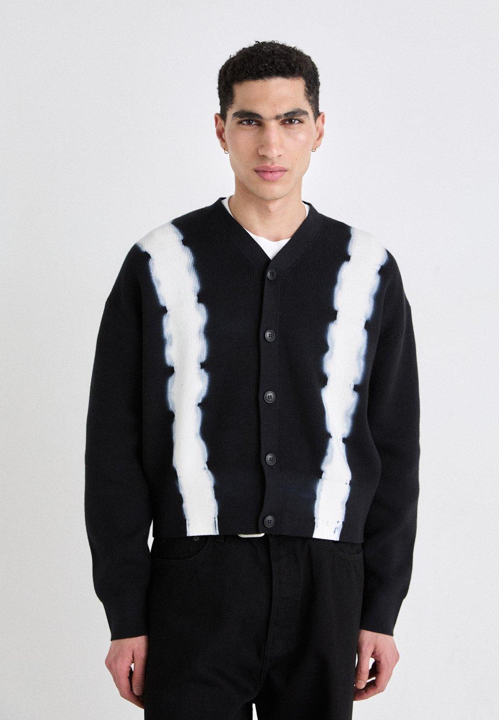 

Кардиган TIE DYE CARDIGAN Weekday, светло-голубой