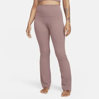 

Брюки Nike Yoga Dri-FIT Luxe, цвет Smokey Mauve