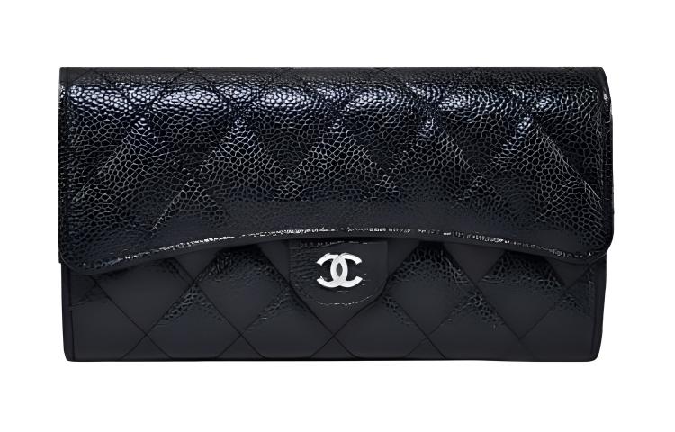 

CHANEL Женский бумажник из зернёной телячьей кожи с серебряной фурнитурой чёрный