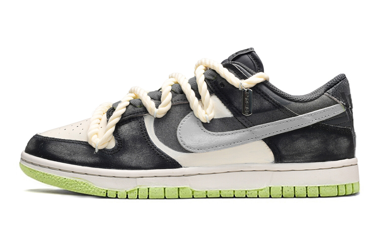 

Женские кроссовки для скейтбординга Nike Dunk
