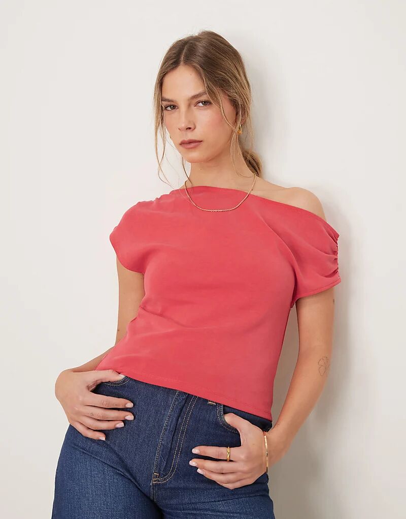 

Топ Cupro с открытыми плечами и сборками красного цвета ASOS DESIGN