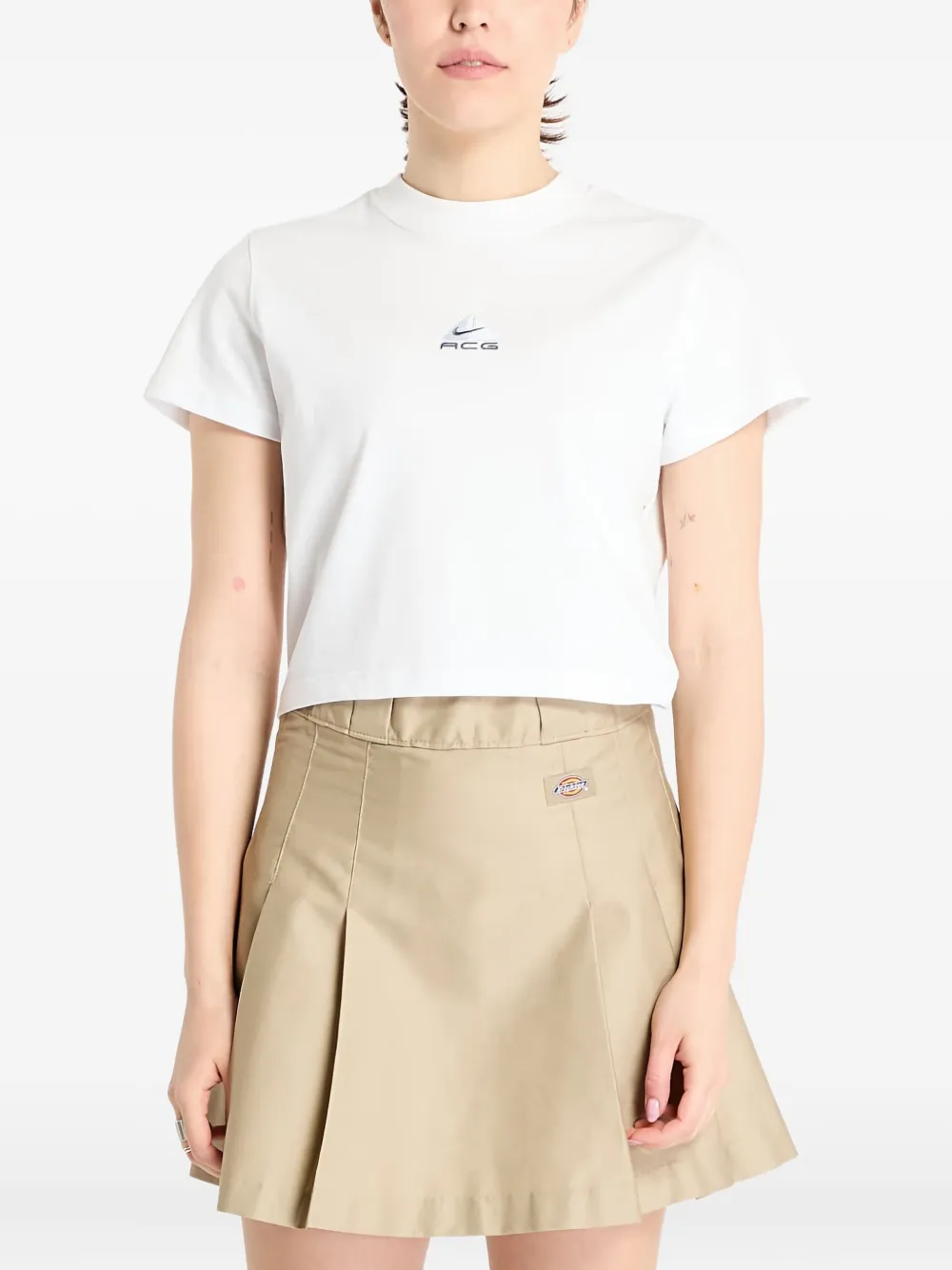 

Футболка ACG с логотипом и технологией Dri-FIT Nike, белый