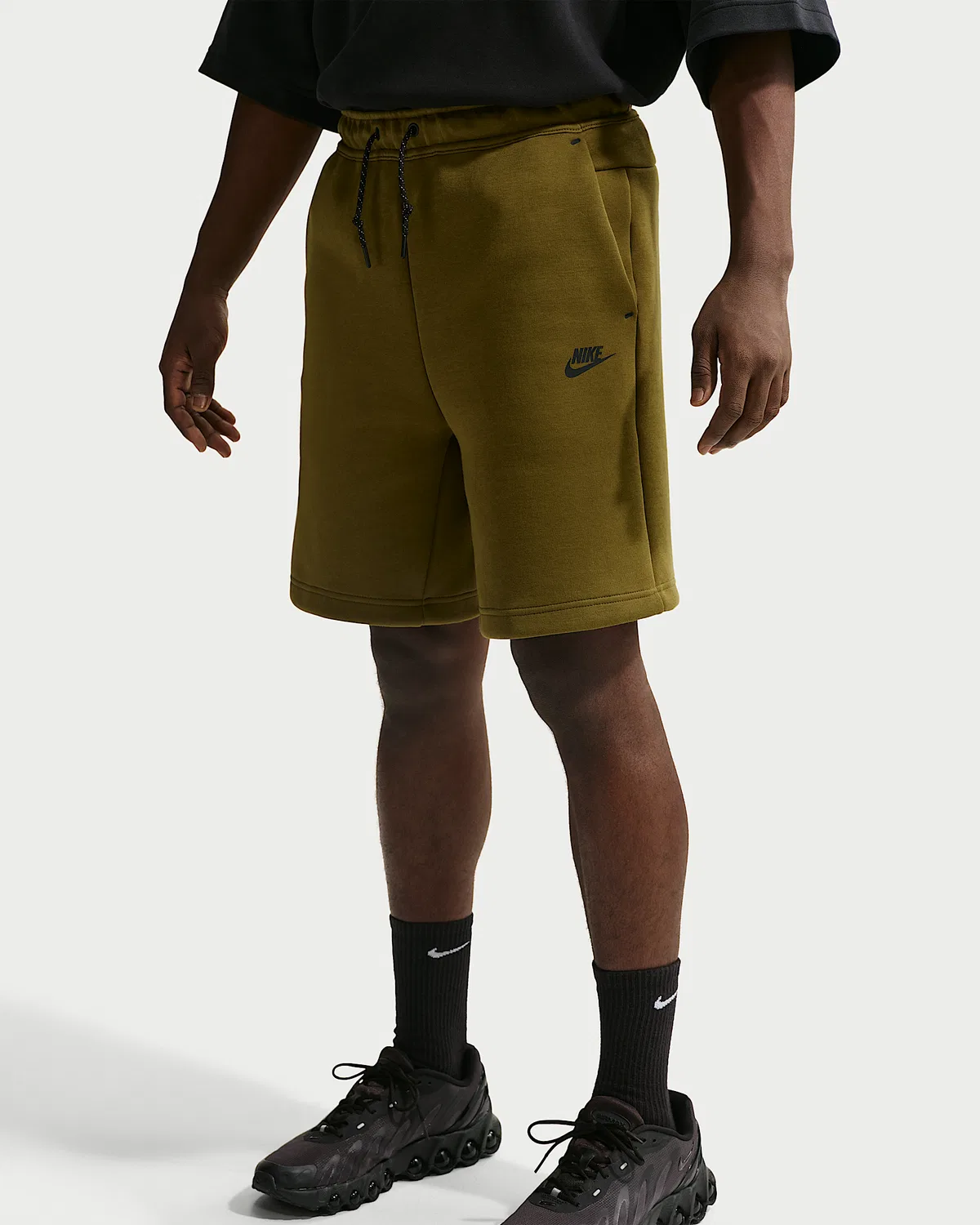 Мужские флисовые шорты Nike Tech, Olive Flak/Black — фото 2