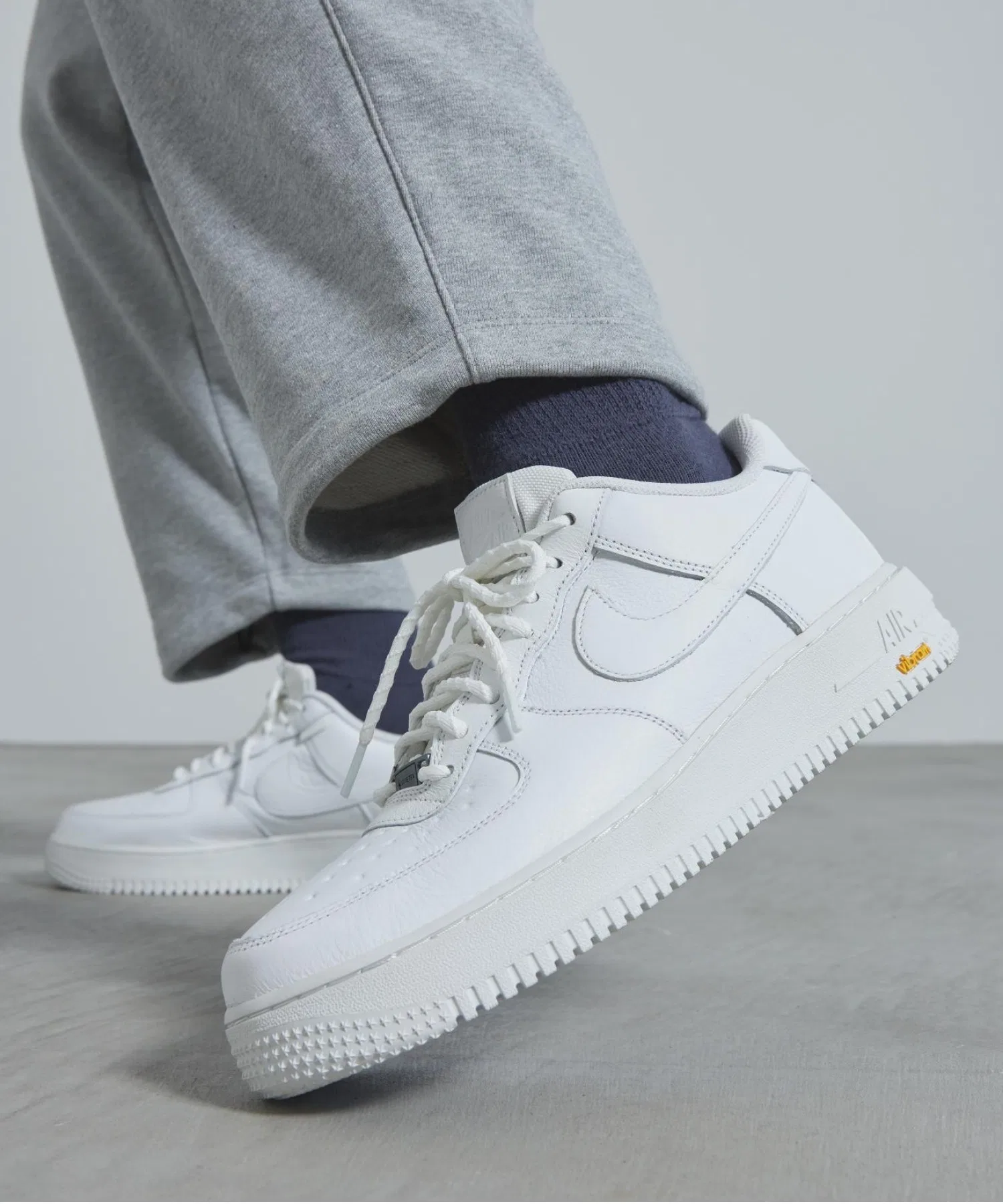 Мужские кроссовки Nike Air Force 1 Gore-Tex из натуральной кожи, белые