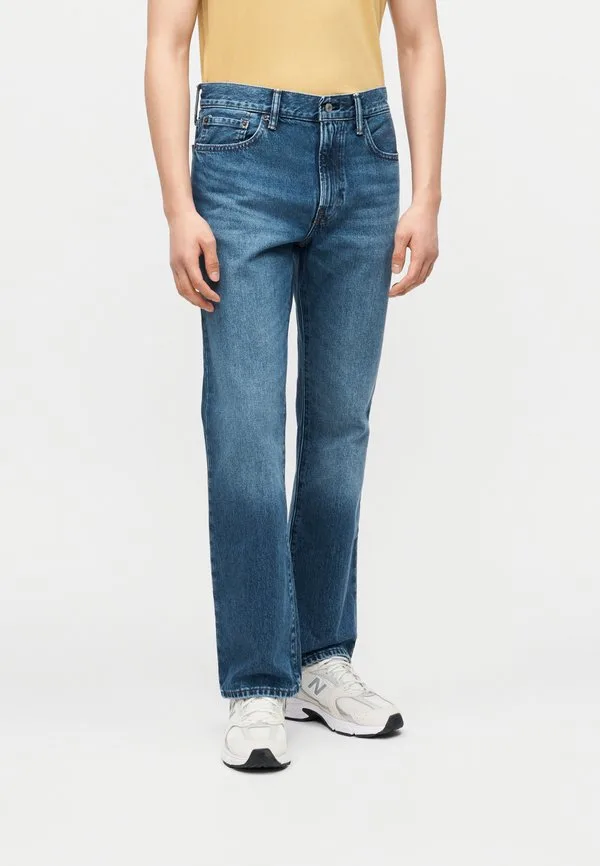 Классические джинсы-клеш Gap, Medium Wash