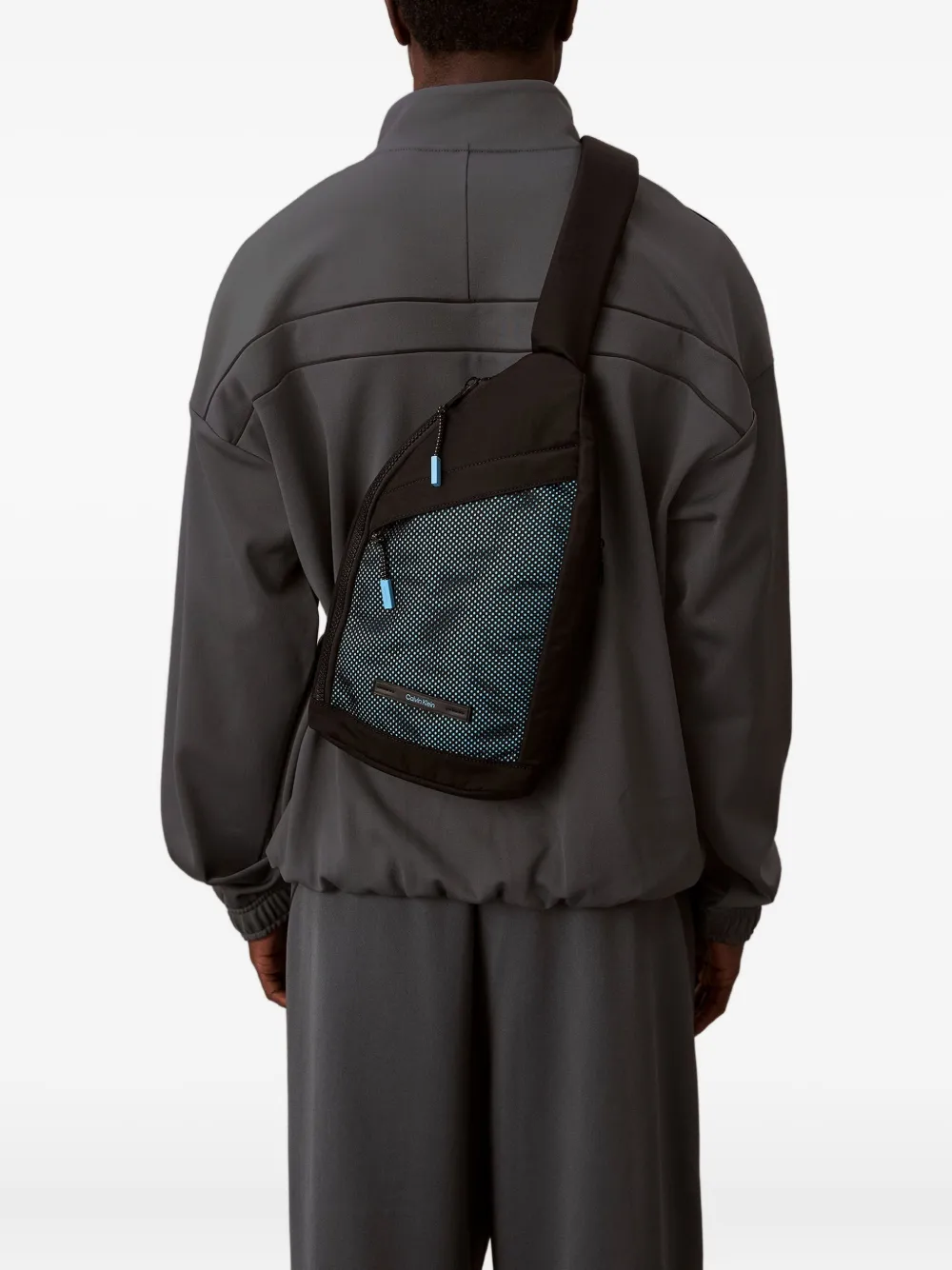 

Сумка на плечо с застежкой на молнии Calvin Klein, черный