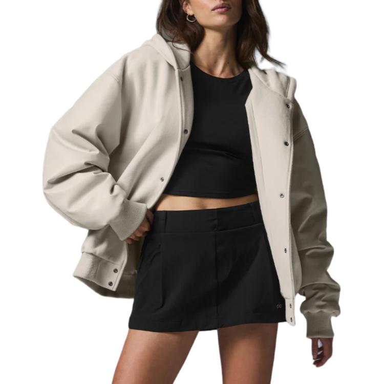 

Куртки и пальто женские Alo Yoga, bone белый/bone