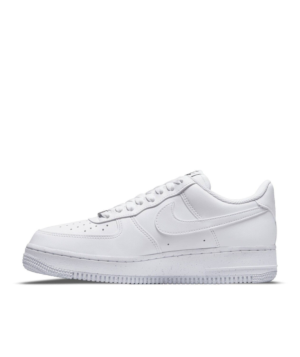 Кроссовки Nike Air Force 1 '07 Next Nature белого и черного цвета металлик