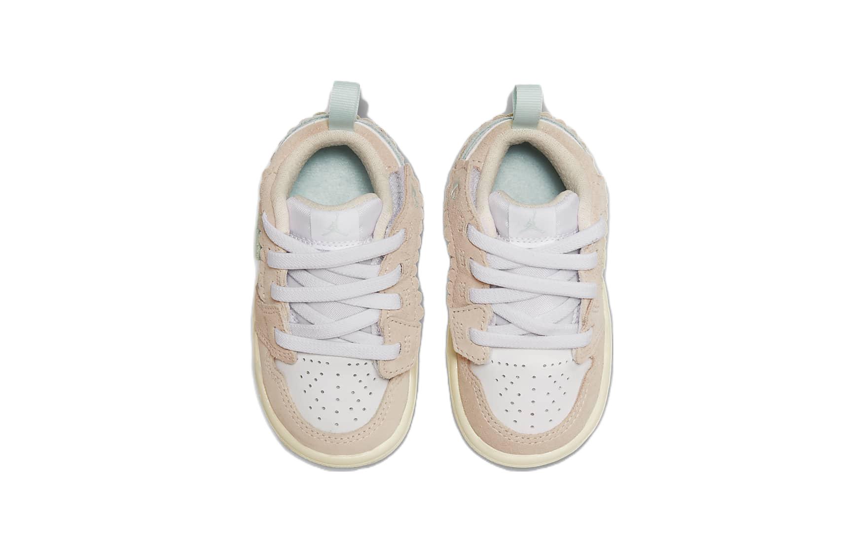 1 Low SE Scalloped Edge Guava Ice TD Jordan, розовый синий белый — фото 4