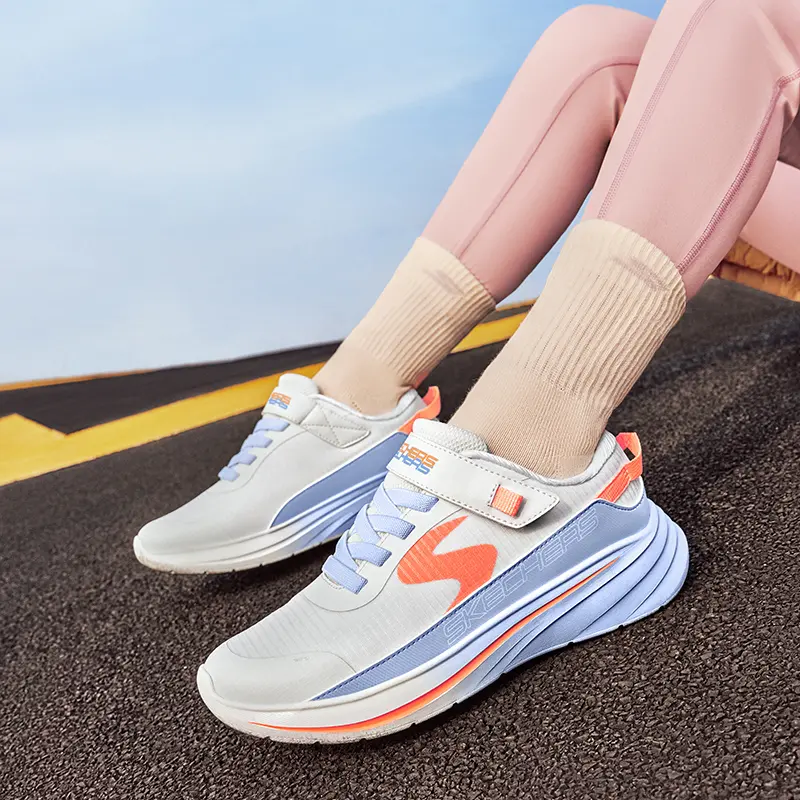 Skechers Kids Дышащие низкие детские кроссовки белого и синего цвета — фото 4