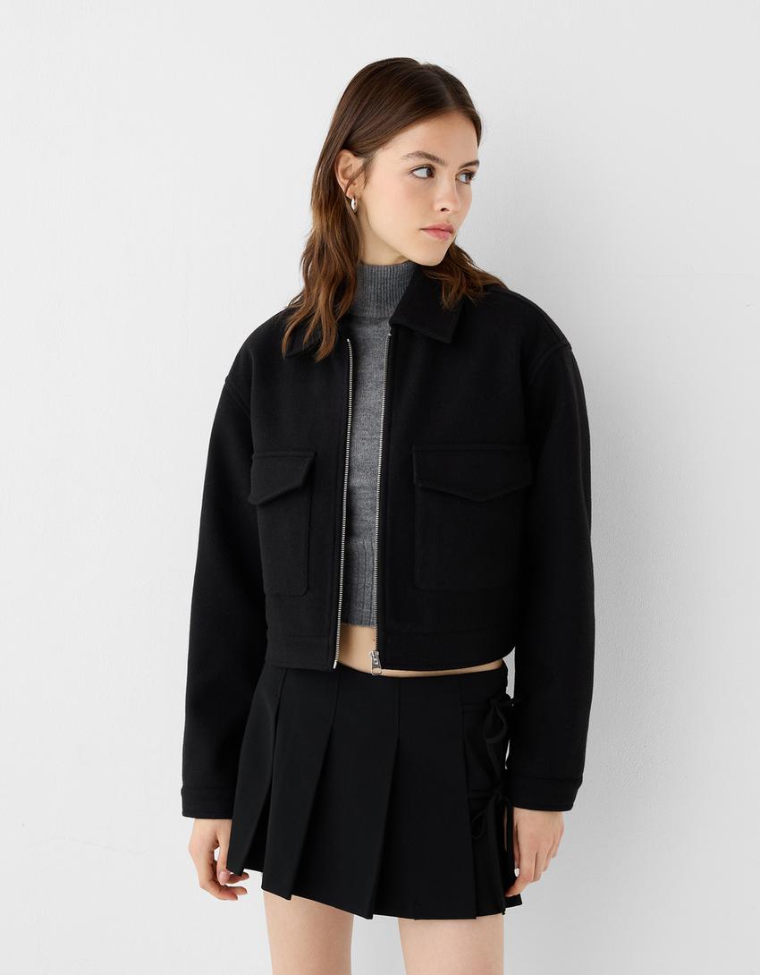 

Мягкая укороченная куртка Bershka, черный