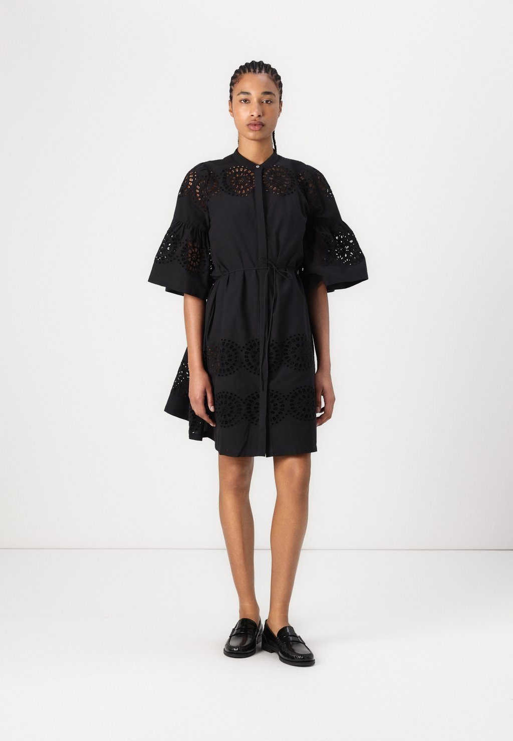 

Платье-рубашка WEIGELA IMILAS DRESS Bruuns Bazaar, черный