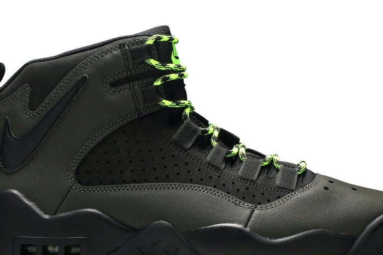 Кроссовки Nike Air Darwin 'Sequoia Volt', черный — фото 2