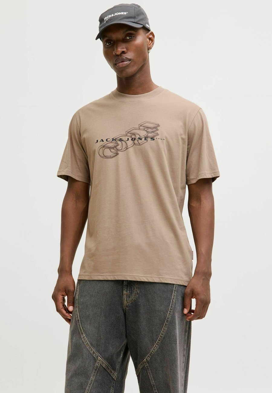 

Футболка Jack & Jones Print T-shirt, Desert Taupe/Beige, Коричневый, Футболка Jack & Jones Print T-shirt, Desert Taupe/Beige