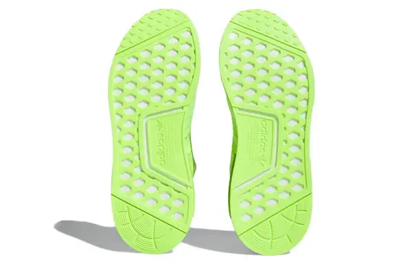 Кроссовки nmd_r1 Adidas, зеленый — фото 4