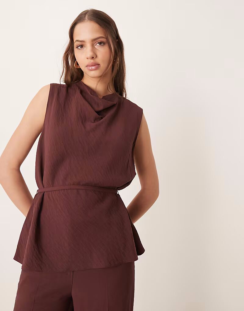 

ASOS DESIGN приталенный драпированный топ с узким поясом шоколадного цвета