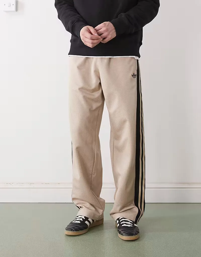 Спортивные брюки Adidas Originals свободного кроя из сетчатой ​​ткани бежевого цвета