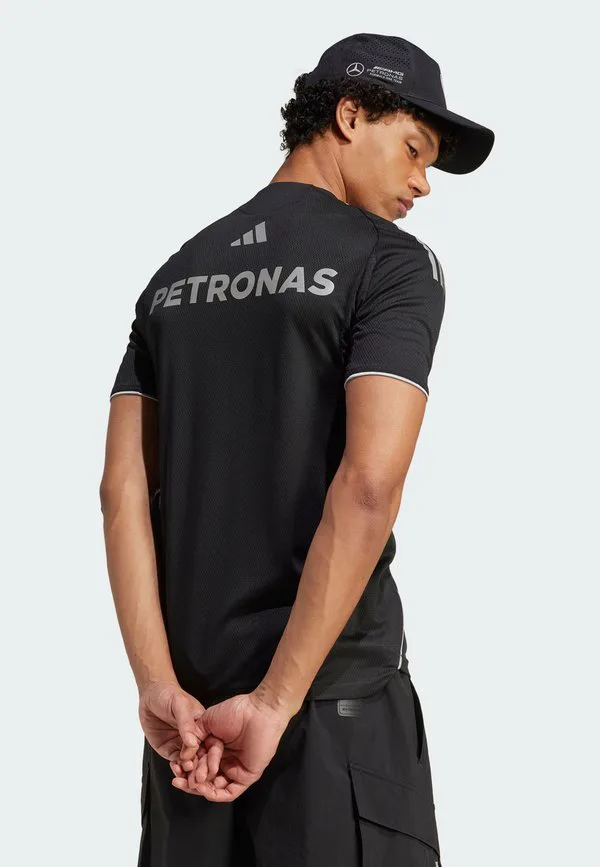 Футболка с принтом механиков команды mercedes amg petronas formula one Adidas Originals, Black Reflective Silver