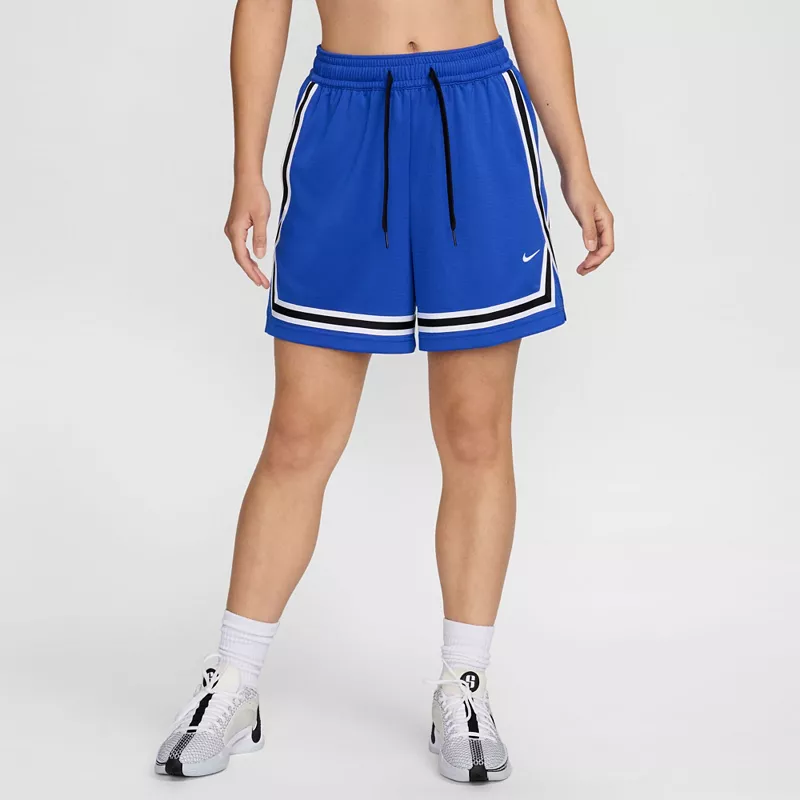 Женские баскетбольные шорты Nike Crossover Dri-FIT 5 дюймов, цвет Hyper Royal — фото 3